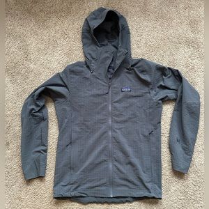 PATAGONIA R1 TechFace Hoody - Size M